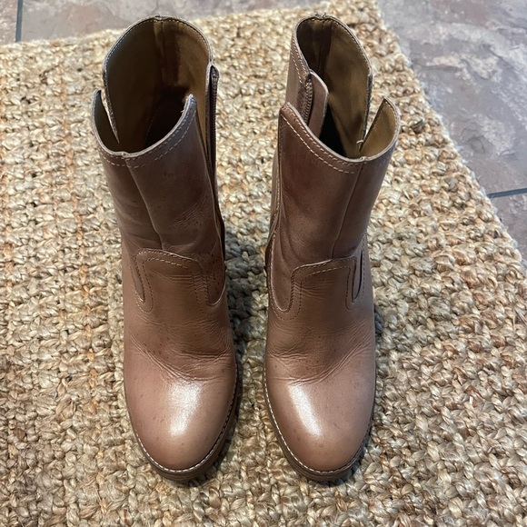 Lucky Brand Chunky Heel Brown Booties - Picture 1 of 4